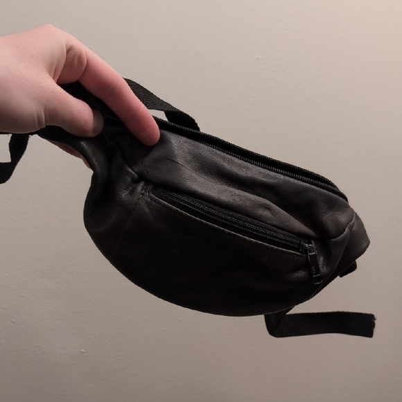 Vintage Black Leather Fanny Pack - Picture 1 of 6